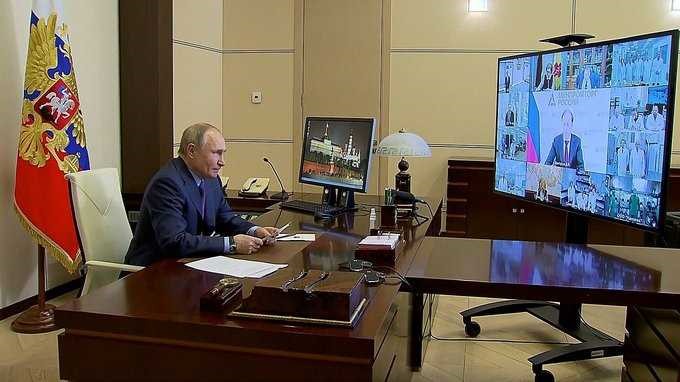 22 марта на совещании с Президентом России Владимиром Путиным компания “Нанолек” подтвердила планы выпустить до 5 млн доз вакцины “КовиВак” до конца 2021 года